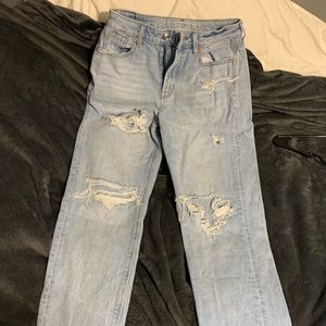 american eagle mom jeans